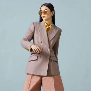 T062 Trajes para mujer Blazers Marca Tide Diseñador de moda retro de alta calidad Chaqueta de traje Sentido del diseño de bordado Ropa de mujer delgada de talla grande