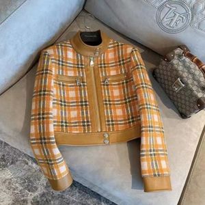 T128 Brandontwerper 2022SS Elegante vrouwen dragen gelegenheden Vintage nieuwe vrouwen Hoge kwaliteit Schoudervullingen Wol Gemengd vrouwelijke chique casual jas