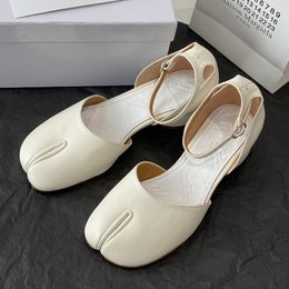 Tabi ballerine chaussure femmes luxe concepteur sandale demi chaussures décontractées Ballef plat en cuir cheville talon sans lacet botte agneau veau