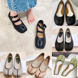 Tabi Ballet Zapatos Sandalias de lujo zapatos Diseñador Classic Casual Ballet Flats Tobillo TB Zapatos Lambbs Top Factory Zapatos