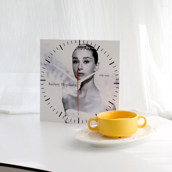 Horloges de table 2023 personnalisation décorative Design moderne maison bureau horloge silencieuse pour salon bureau décoration murale cadeau