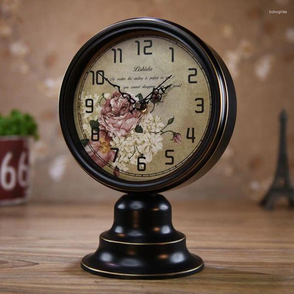 Relojes de mesa Reloj de escritorio de campo americano Metal europeo Retro exquisito creativo Despertador decoraciones decoración para sala de estar
