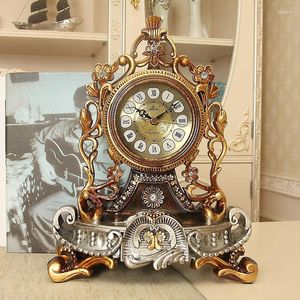 Table Clocks European Style Desk Clock Retro Living Room Mute Bedside Tabletop Ornements créatifs Quartz décoratif vintage