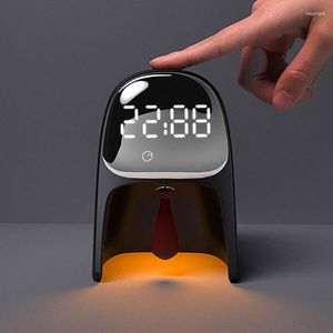 Horloges de table Accueil Creative Clock Gentleman Bureau avec lumière LED Smart Voice Control Chambre Alarme Décor