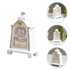 Horloges de Table, décoration de maison, fournitures d'horloge Miniature, pendule de bureau, ornement exquis en bois, accessoires de Style rétro
