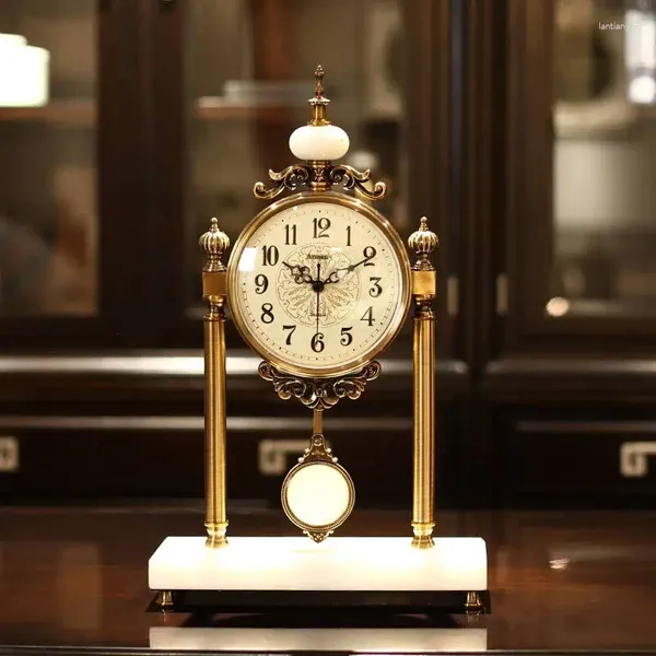 Relojes de mesa Reloj retro de lujo Vintage Péndulo clásico Escritorio Decorativo Metal Silencioso en la sala de estar