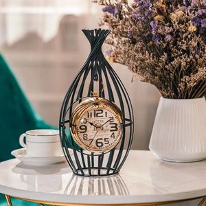 Table Corloges Nordic Light Luxury Iron Art Creative Craft Clock Clom Bounwroom Living Room Decoration et Silent