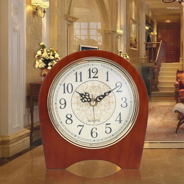 Horloges de table Horloge de bureau en bois massif de style pastoral dans la salle d'étude ménage silencieux en bois minimaliste chambre européenne