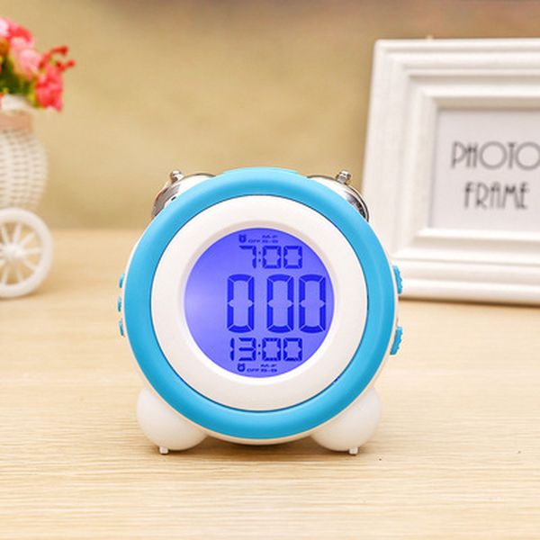 Relojes de mesa Silenciador de alarma LED estéreo simple con reloj electrónico luminoso para estudiantes