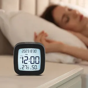 Horloges de table Réveil compact élégant et pratique avec affichage de l'humidité de la température idéal pour les besoins de voyage de décoration de bureau