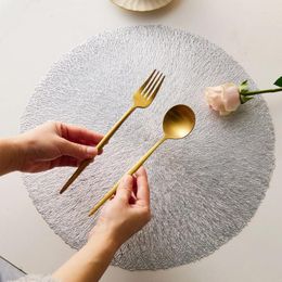 Tableau de table 2pcs / sac Hollow Out Modèle de blé Placemat Luxury Home El Decor Dining Mat Isolation PVC Gilding Coasters
