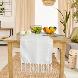 Tableau de table 2pcs Macrame Runner Cotton Linen brodé avec Farmhouse décorative à glace pour tables de patio