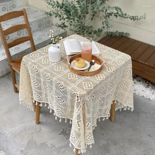 Table de nappe en dentelle à crochet creuse