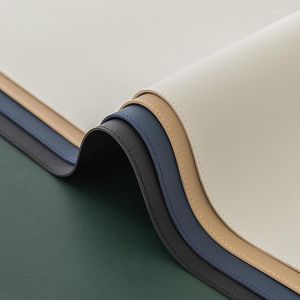 Tafelkleed PVC vaste kleur rechthoekig tafelkleed waterdicht en oliebestendig om de dekdoeken te beschermen moderne eenvoudige huizendecoratie