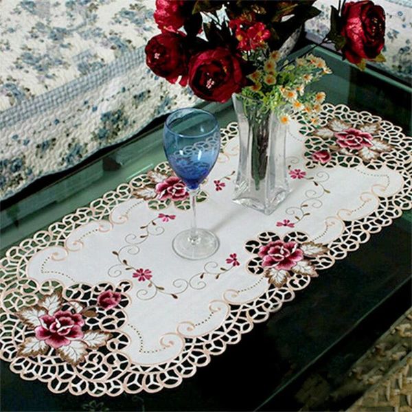 Tela de tela blanca ovala de encaje ovalado floral bordado portada pequeña arte de té del polvo decoración del hogar