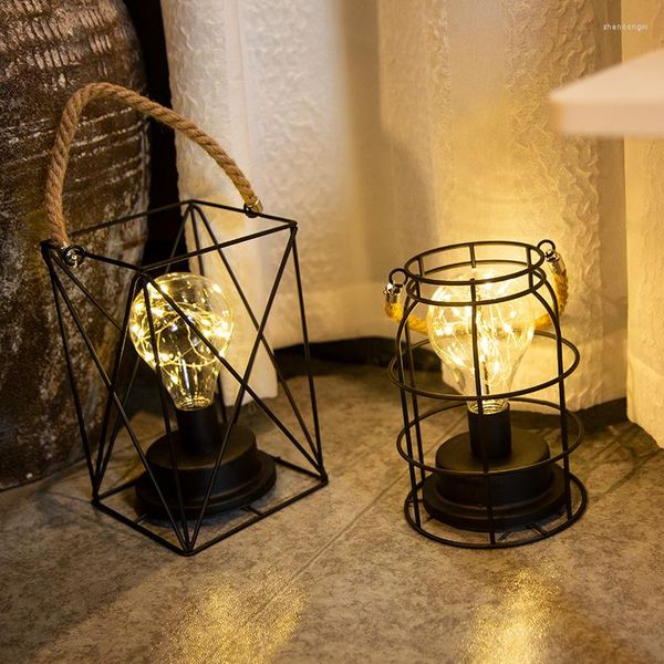 Lámparas de mesa 1 unid creativo industrial hueco LED lámpara colgante hogar dormitorio cuerda portátil alambre de cobre luz