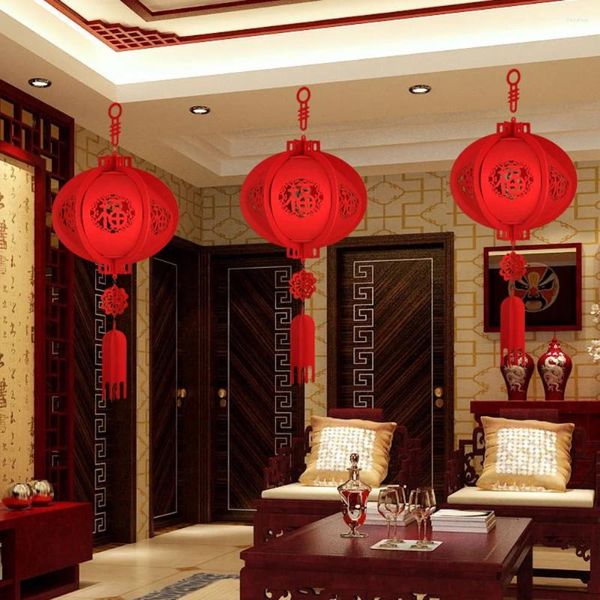 Lampes de table 2pcs annuels pendentifs diy festival de printemps décor suspendu rouge creux de caractère chinois