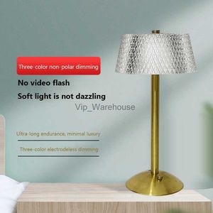 Lámparas de mesa Lámparas de mesa LED de 3 colores Lámpara de mesa de cristal regulable Recargable Romántico Inalámbrico Creativo Acrílico para dormitorio Sala de estar YQ231006