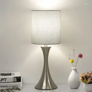 Tafellampen 3 Way Touch Regel Lamp Defabble Beval Bureau met metalen basis nachtkastje Stijlvolle schaduw eenvoudige zijde