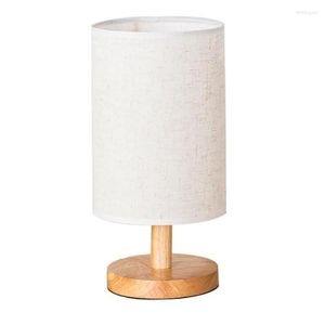 Lampes de table AC 220V Lampe de chevet moderne Base en bois et abat-jour en tissu Table de chevet pour chambre Prise de Chine