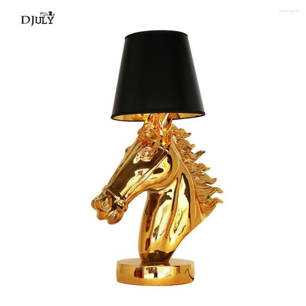 Lámparas de mesa de lujo con cabeza de caballo de oro americano para sala de estar, decoración Vintage para el hogar, lámpara de estudio para dormitorio, luces Led de resina para oficina