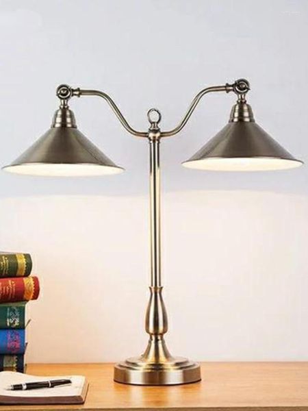 Lampes de table American Industrial Balance Scales 2 Têtes Led Lampe Pour Bureau Étude Salon Vintage Loft Décor Bureau Luminaires