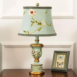 Table Lamps American Lamp Bedroom Bedside Retro Creative Simple And Warm Study Resin Cloth European Desk