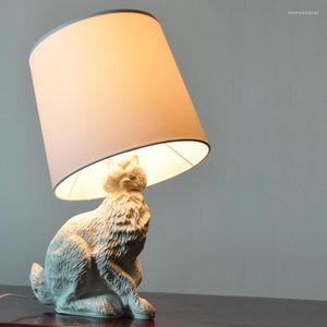 Lampes de table Lampe américaine Nordique Vent Animal Simulation Chambre Chevet Résine Néerlandais Personnalité Créative
