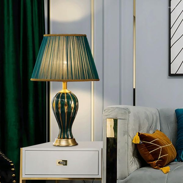 Lampes de table américain luxe or peinture vase lampe en céramique pour chambre salon chevet moderne ménage décor à la maison lumières