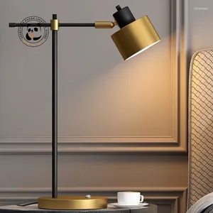 Tafellampen Amerikaanse luxe lamp led metallic luster touch schakelaar moderne bureaulichten bedkamer slaapkamer woonkamer achtergrond café