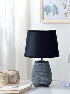 Lampes de table American Simple Plug in Radio Lamp Romantic Bedroom Bedide Small Fresh Belle Creative