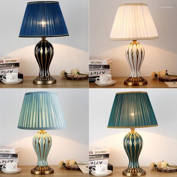 Lámparas de mesa Estilo americano Lámpara de escritorio azul antigua Sala de estar Mesita de noche Pintada a mano Cerámica creativa