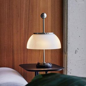 Tafellampen kunst moderne led bureau lamp glazen lampenkap eenvoudig slaapkamer bedlicht lichten Noordse creatieve ontwerper Home Decor