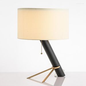 Tafellampen slaapkamer bureau bedlamp licht licht luxe moderne eenvoudige persoonlijkheid woonkamer model decoratief