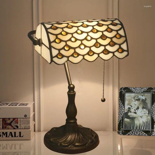 Lampes de table lampe de chevet Tiffany pour le salon Éclairage en vitrail vintage Handmade Shade Study Bedroom Anti