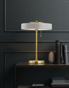 Lampes de table British Retro Lampe de chevet Chambre à coucher Design Room Study El Furniture Desk