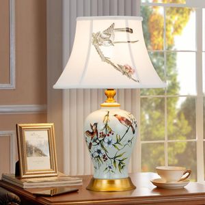 Lámparas de mesa Compre 2 y obtenga un 20% de descuento 36x54 cm Calcomanías de estilo chino Lámpara de cerámica para sala de estar Dormitorio Mesita de noche de lujo