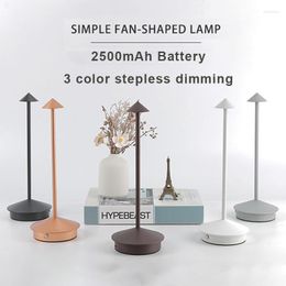 Lampes de table Lampe sans fil Portable LED Bureau Mordern Table de chevet rechargeable en aluminium Dimmable Light Indoor Outdoor