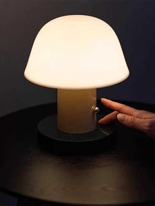 Tafellampen draadloze champignon tafellamp oplaadbare batterij bediende kleine champignon nachtlampje voor slaapkamer woonkamer restaurant buiten