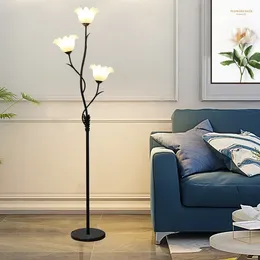 Tafellampen crème stijl vloer woonkamer bank naast het Franse hoge sense slaapkamer slaapkamer sfeer licht licht verticale lamp