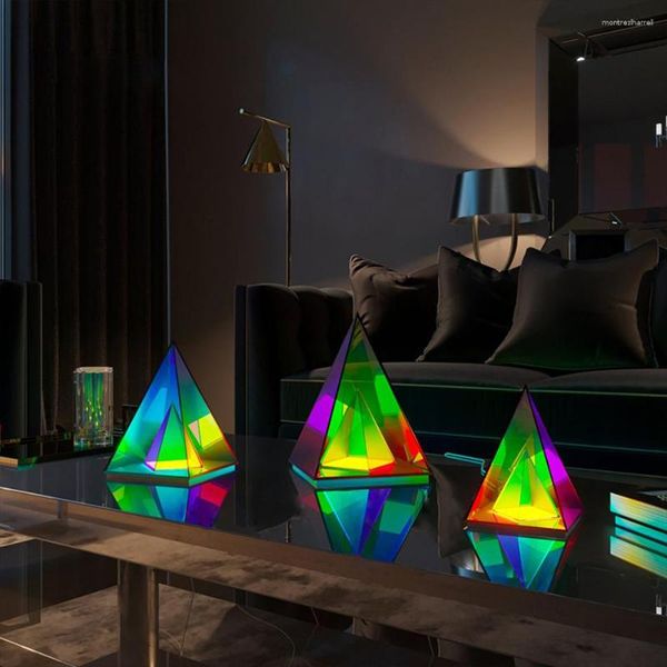 Lampes de table Creative acrylique lampe à LED 3D chambre chevet pyramide géométrie RGB veilleuse couleur décoration atmosphère bureau cadeau