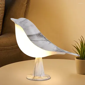 Lampes de table créatives Magpie Aroma Lamp Car décorative Chambreau Bird Night Night Light Trime Touch Touch Charging Atmosphère