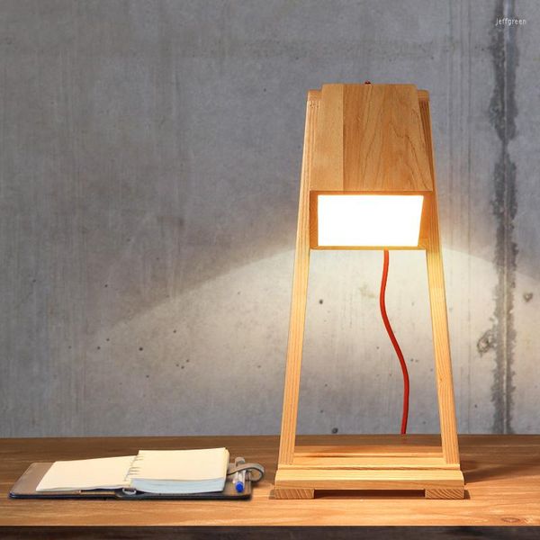 Lampes de table Lampes de bureau en bois créatives. Lampe de lecture d'étude de décoration d'art d'éclairage d'allée de chevet. Ampoule LED E27 en cadeau