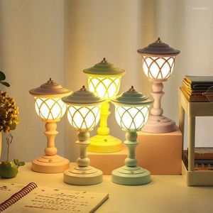 Tafellampen schattig USB -oplaadbare LED -bureaulamp creatief romantisch nachtlampje bed voor slaapkamer woonkamer huisdecoratie