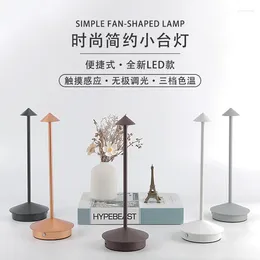 Lampes de table est rechargeable 3 couleurs passoues gradin créative tactile tactile LED El Bar Lamp Home Decorative