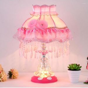 Lampes de table européennes pour salon mariage princesse enfants belle chambre chevet lampe de bureau ventes directes d'usine