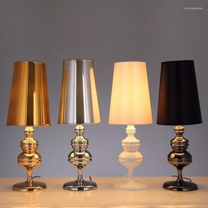 Lampes de table de la mode de style européen chambre de lit de chambre à coucher moderne salon créatif personnalité art tuteur de la lampe décorative lb100903