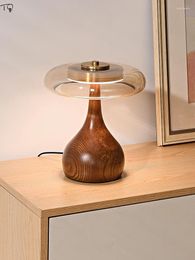 Lámparas de mesa Diseño francés Lámpara de lujo Retro Led Bedside Bedside Wood Wood Descrk Bights Lights Living/Comedor Estudio de café Homestay
