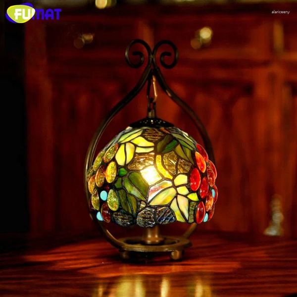 Lampes de table Fumat Tache-verre lampe de lit Small Rose Grape Art Shade Bureau El Bar Salon Assaleurs Gift Lighttures