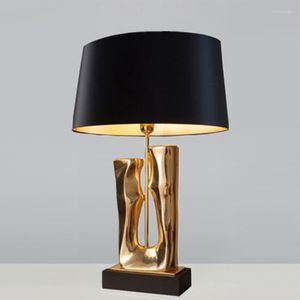 Lampes de table lampe de haute qualité nordique mode Art décor or luxe LedE27 Designer modèle/salon chevet éclairage Antique